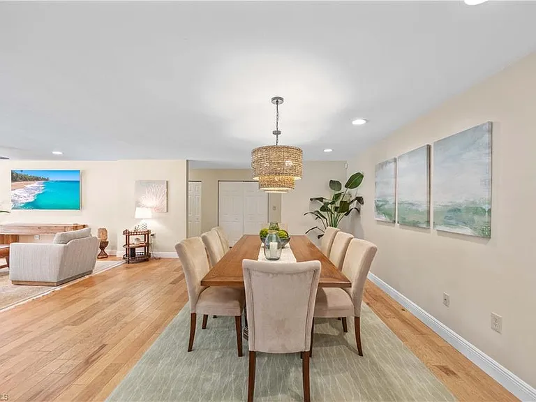 675 Harbour Dr — Photo 9
