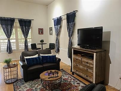 1st image of 400 Copper Ave NE #16335646