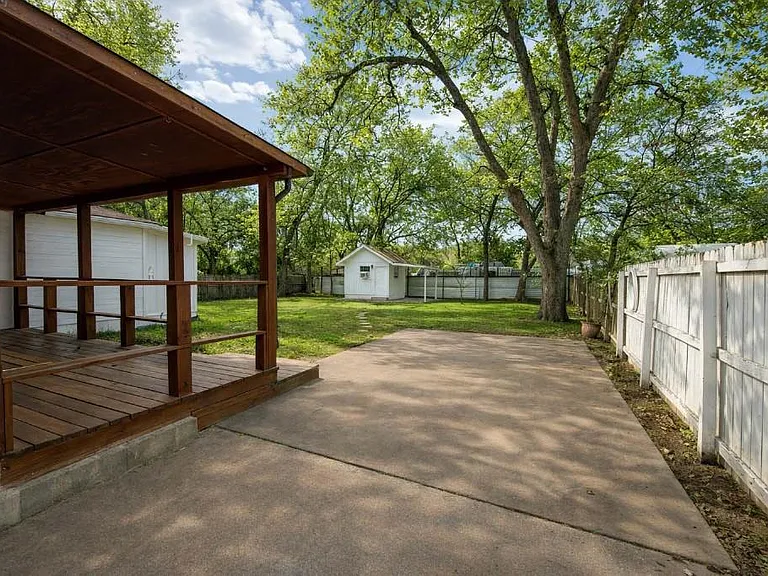 4611 Milburn Ln — Photo 19