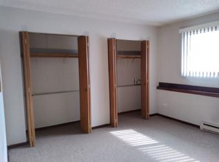 520 E 9th St #1G, Lockport, IL 60441