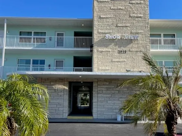 1819 Shore Dr S APT 210, South Pasadena, FL 33707