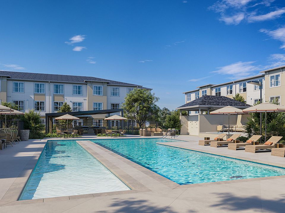 Resort Style Pool