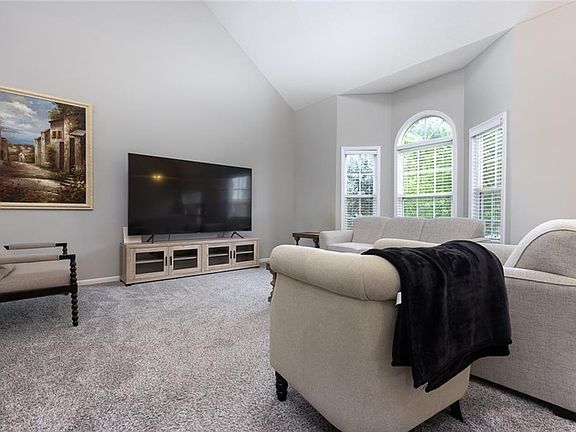 5th image of 9918 N Highland Pl