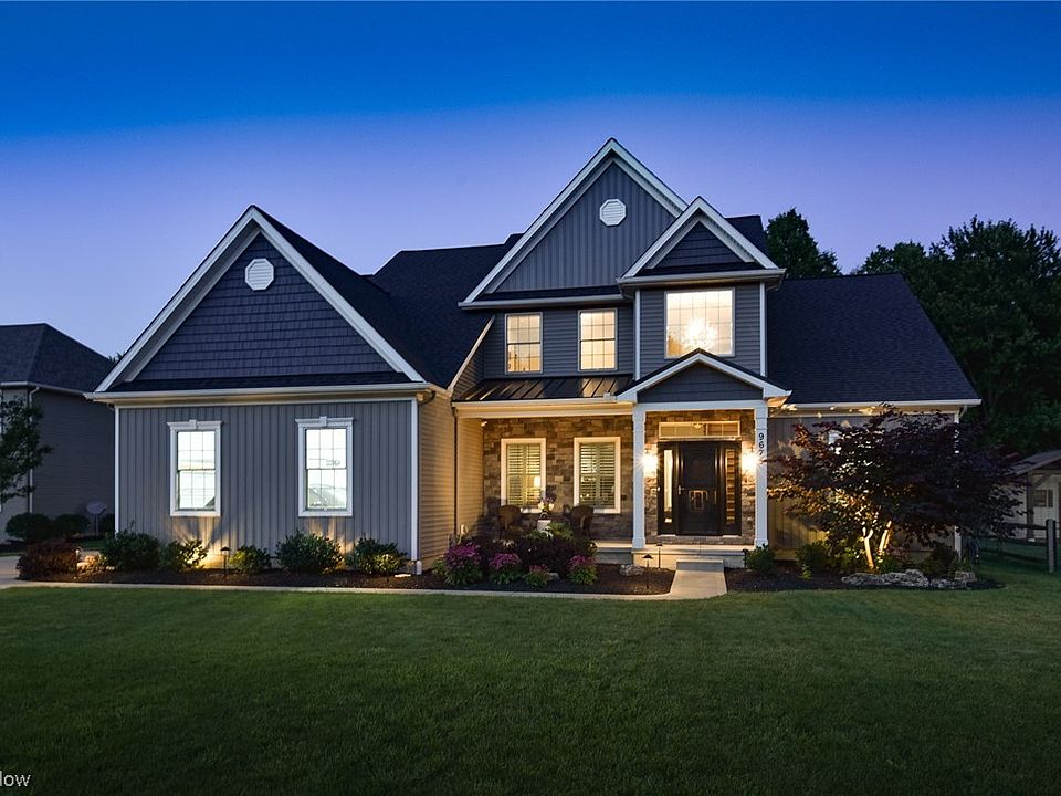 1st image of 9675 Grand Oaks Trl