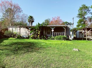 135 Sportsman Rd, Satsuma, FL 32189