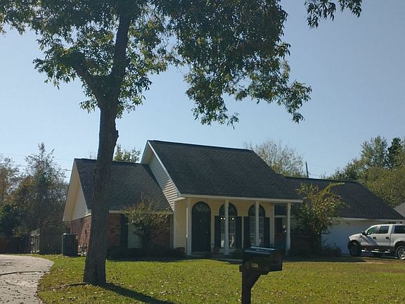 3rd image of 3204 Stowers Dr