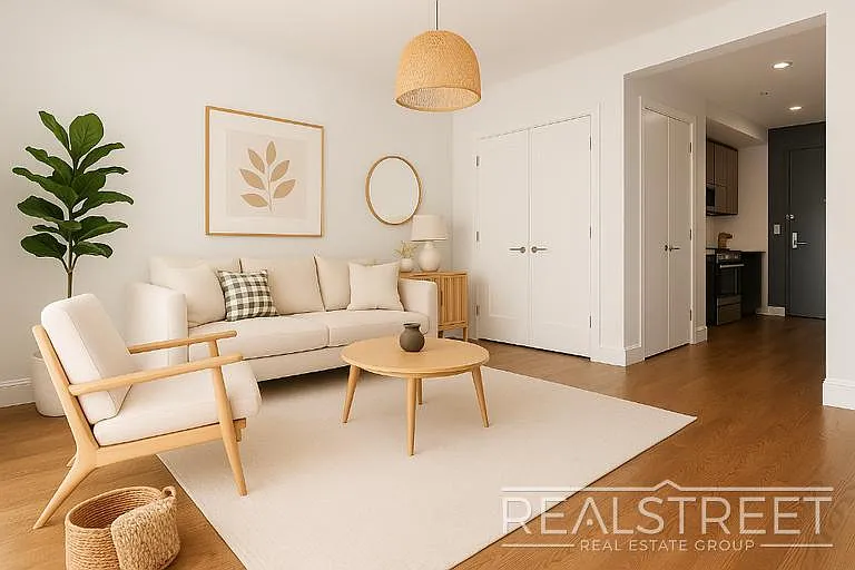 98 Himrod St #3R — Photo 2