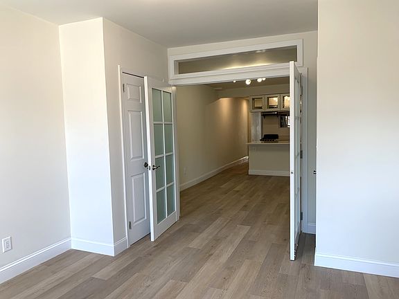5th image of 786 Amsterdam Ave APT 4S