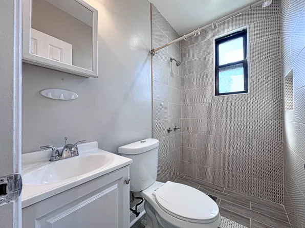 4630 Hillside Rd SE, Washington, DC