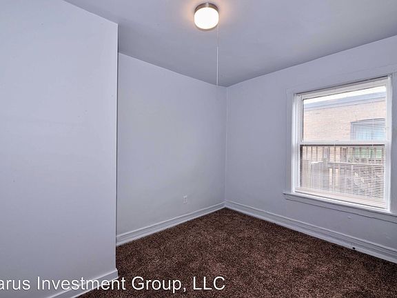 5th image of 4234 1/2 S Michigan Ave APT 3E