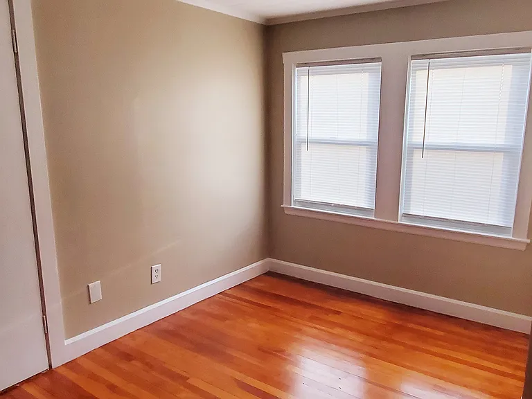 137 Adams St #3 — Photo 18