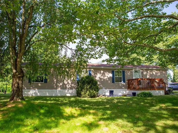 6 Spruce Cir, Bath, PA 18014