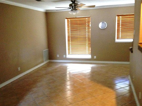 5th image of 8400 Briarwood Ln