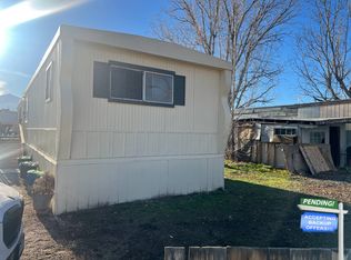 145 W Surge St #37, Reno, NV 89506