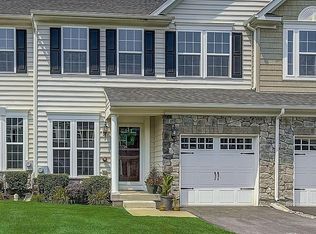 41 Hawkswell Cir, Oreland, PA 19075