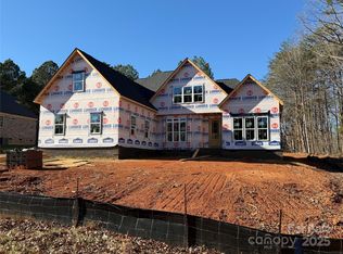 6051 Tipperary Dr, Denver, NC 28037