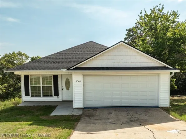 1008 Pernot St, Van Buren, AR 72956
