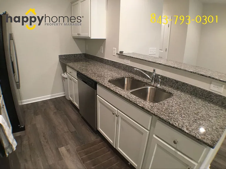 230 Buchanan Cir — Photo 5