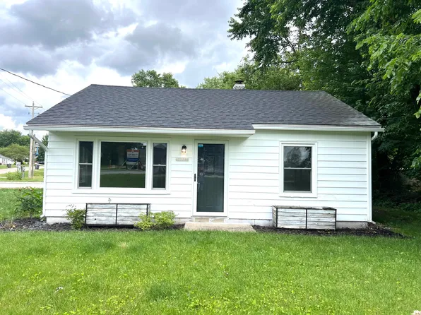 69225 Section St, Edwardsburg, MI 49112