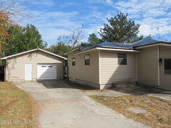 4th image of 9023 JACKSON Avenue