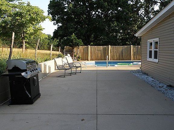 Beautfiul Patio/Pool area