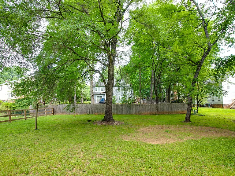 1704 Choate Pl #A — Photo 25