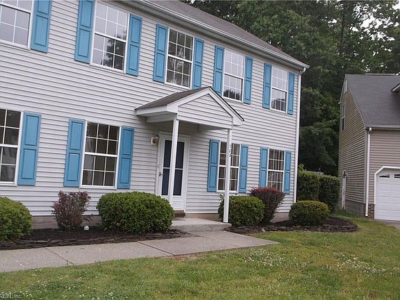 2nd image of 703 Sir Albert Ct