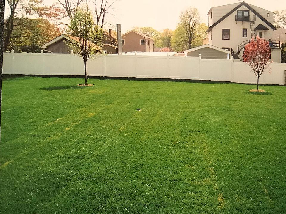 2nd image of 624 Hillside Ave