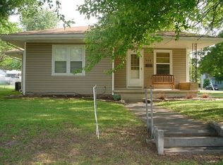 904 W Walnut St, Nevada, MO 64772
