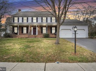 11 Laurel Oak Dr, Boiling Springs, PA 17007