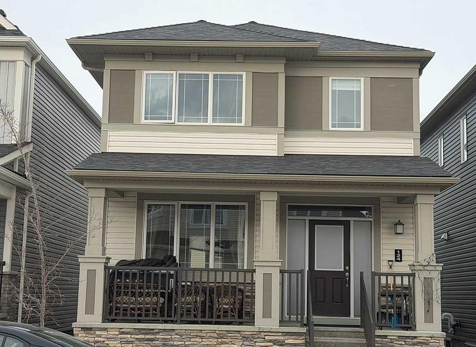 1st image of 124 SE Cityspring Way NE