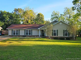 610 Chapelwood Dr, Dothan, AL 36305