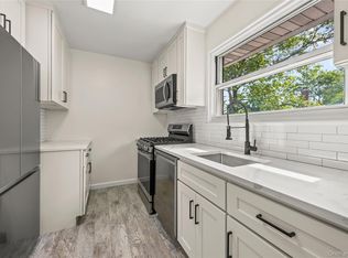 82-63 Langdale St FLOOR 2, New Hyde Park, NY 11040