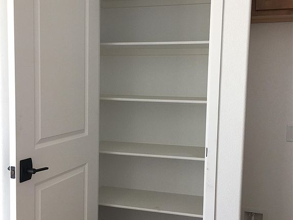 4th image of 8419 E 34th Pl