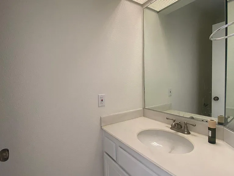 17 Rock Cliff Pl — Photo 13