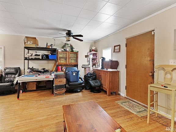 5th image of 326 Jameson Ave