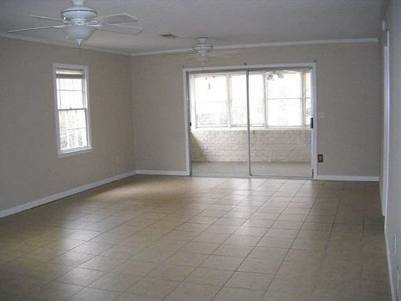 4th image of 2081 Shadowwood Dr