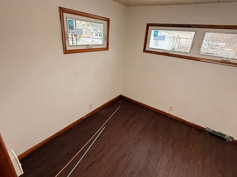 621 Morgan Ave — Photo 6