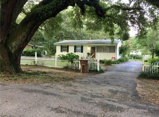 1450 Roderick Rd, Mobile, AL 36618