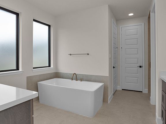 5th image of 2119 Orchard Rose Dr