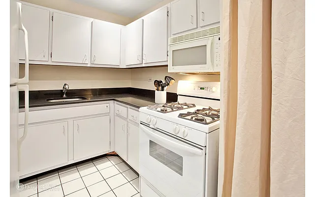 Sold by Douglas Elliman | media 4