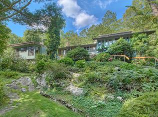 35 Saxon Woods Rd, White Plains, NY 10605
