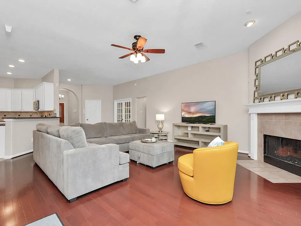 23939 River Place Dr