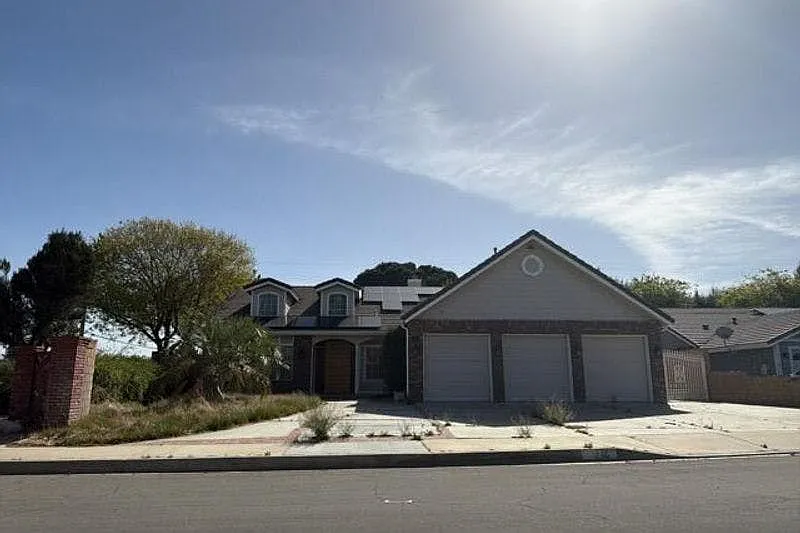 1310 Caren Ct photo 1