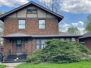 2276 Saint Vincents Ave, La Salle, IL 61301