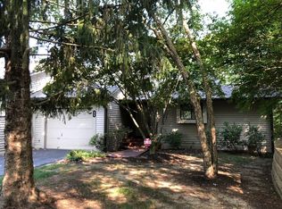 11 Miami Woods Dr, Milford, OH 45150