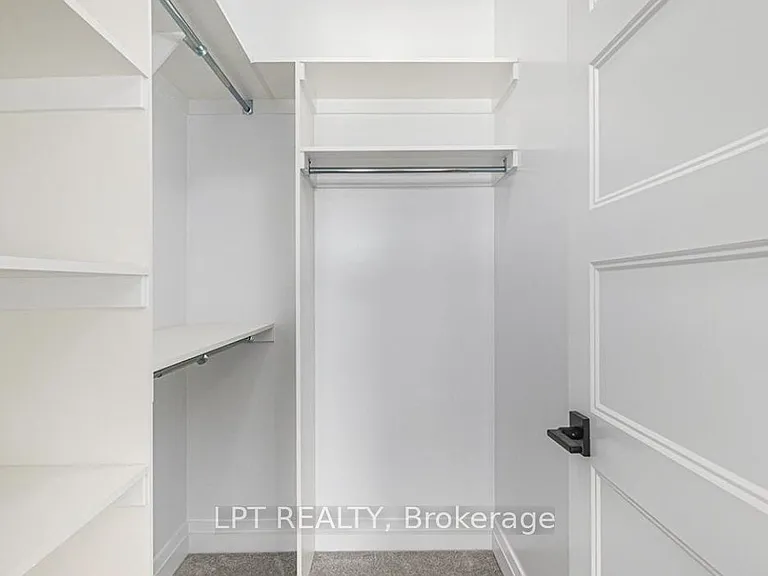 826 Namur St — Photo 7