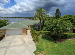 990 Avenue V SE, Winter Haven, FL 33880