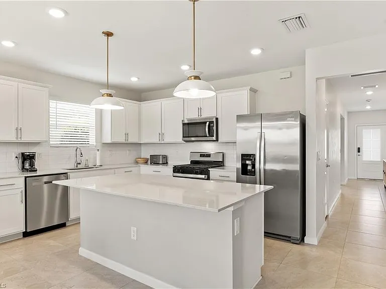 42425 Cascade Dr — Photo 7