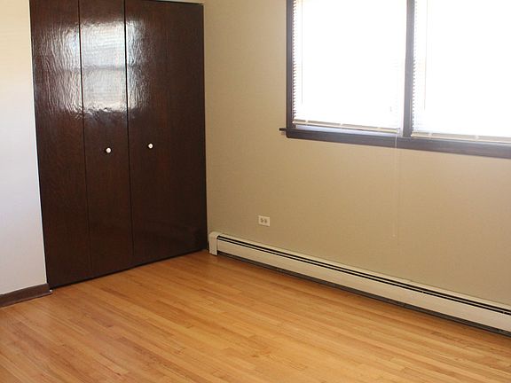 3rd image of 383 Yates Ave APT 3